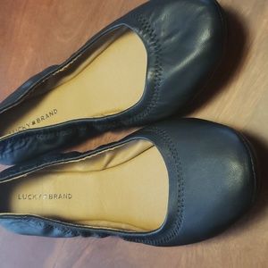 Lucky brand flats